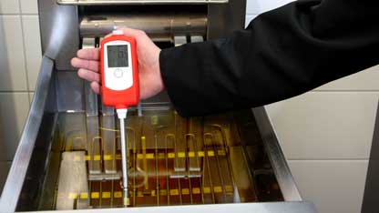 Easy and safe measurement with the FOM 330.
